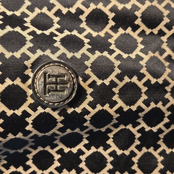 Tommy Hilfiger Geometric Black and Tan Tote - Picture 2 of 6